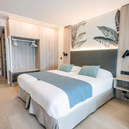 Servatur Puerto Azul Otel 4*